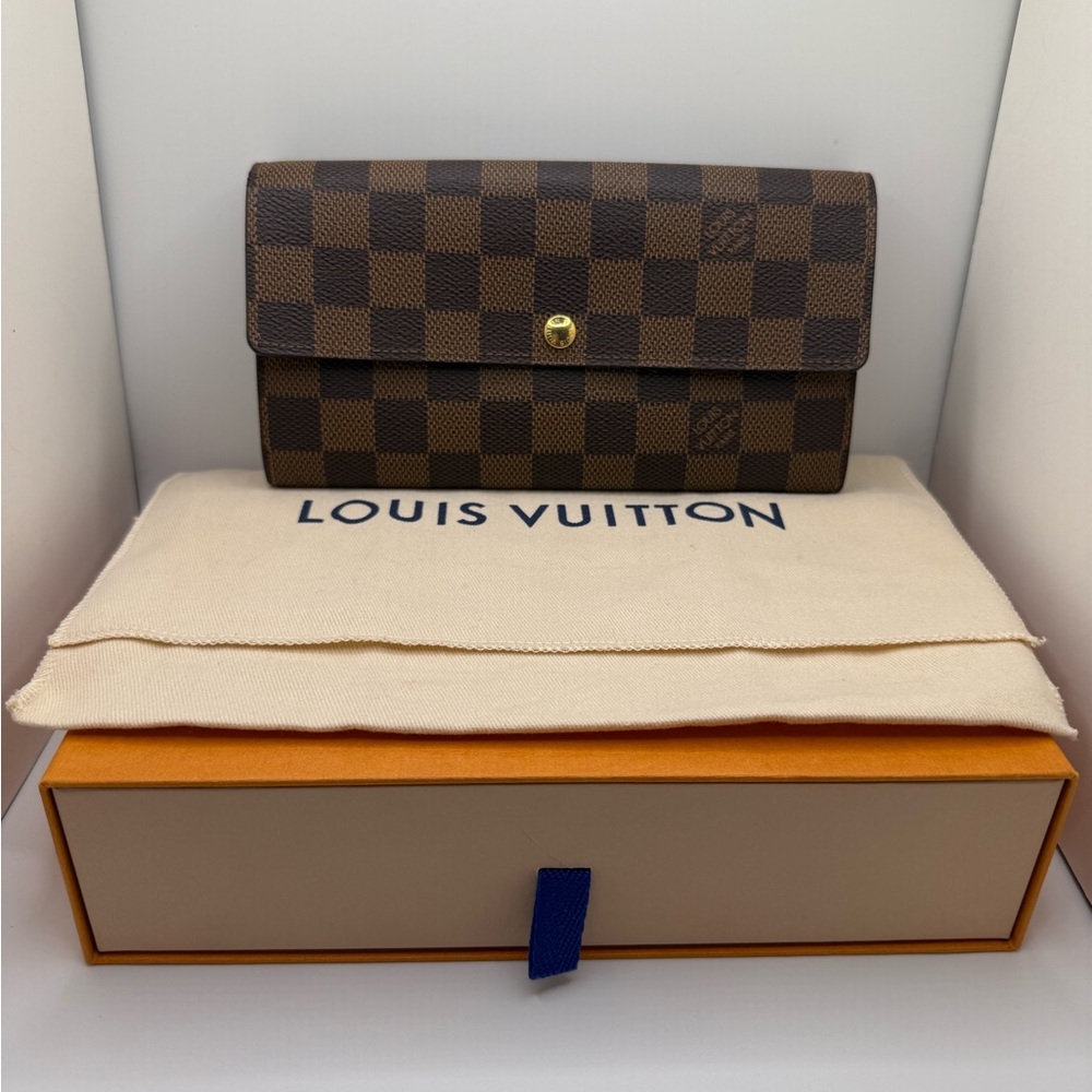 Louis Vuitton Damier Sarah Long Bifold Wallet